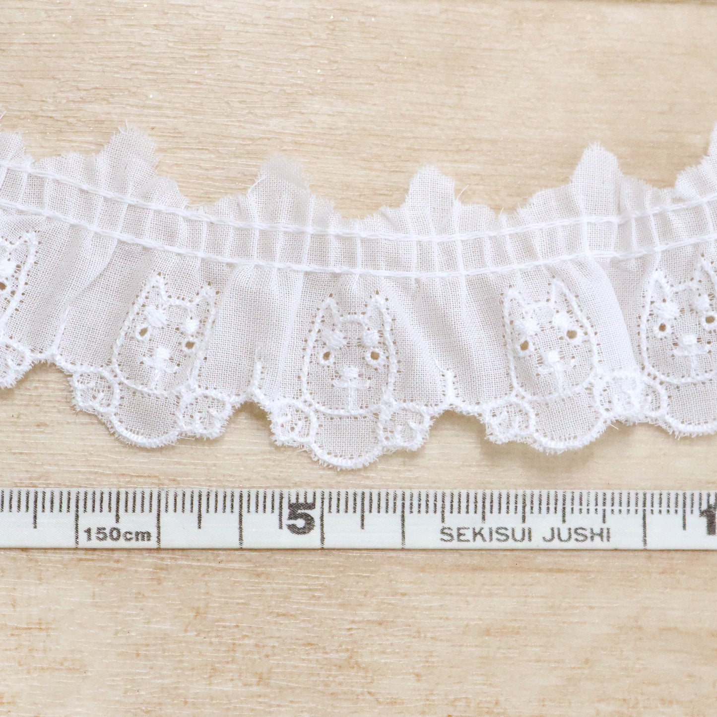 綿レース いぬ柄 白 10ｍ巻 CF5174 （柴犬）