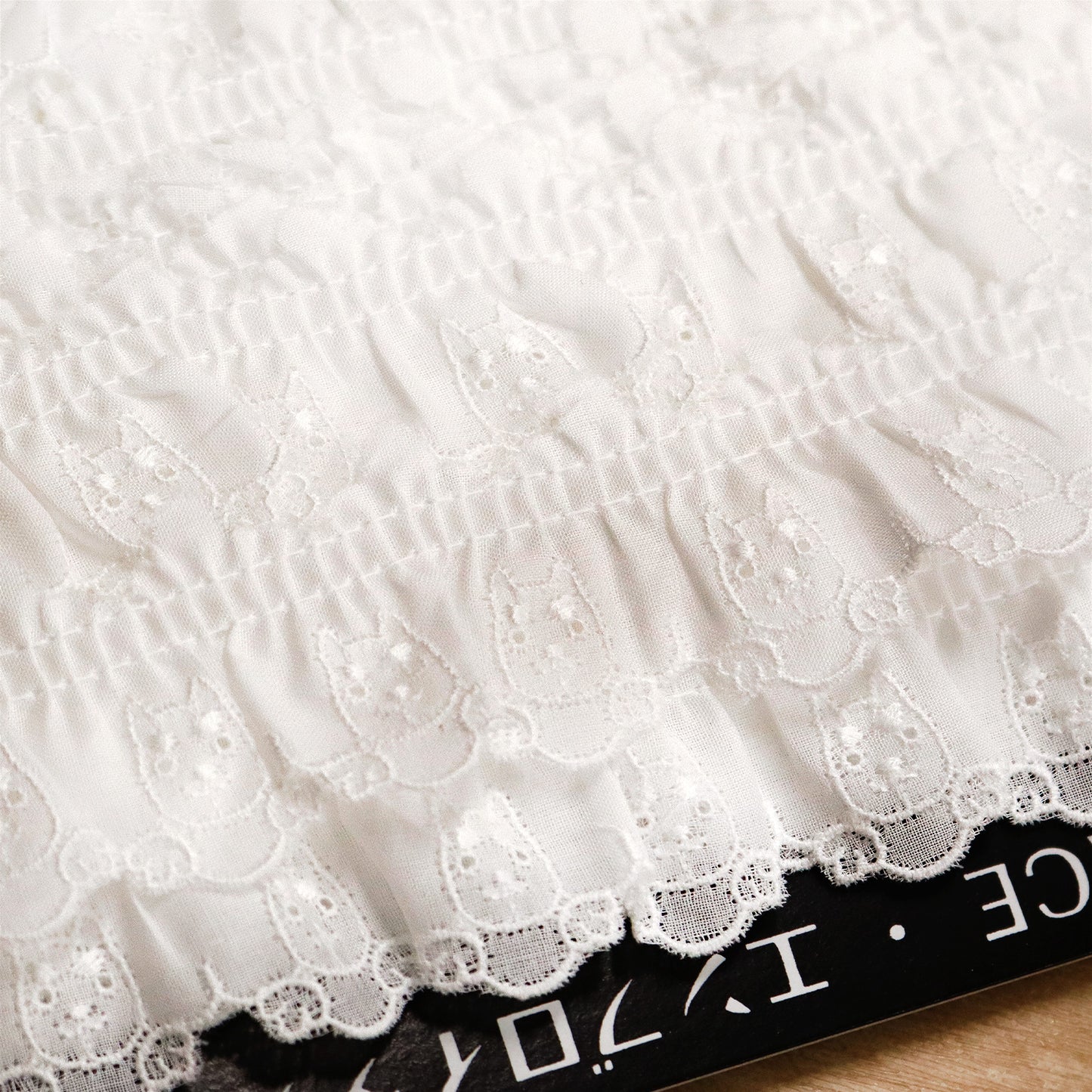 綿レース いぬ柄 白 10ｍ巻 CF5174 （柴犬）