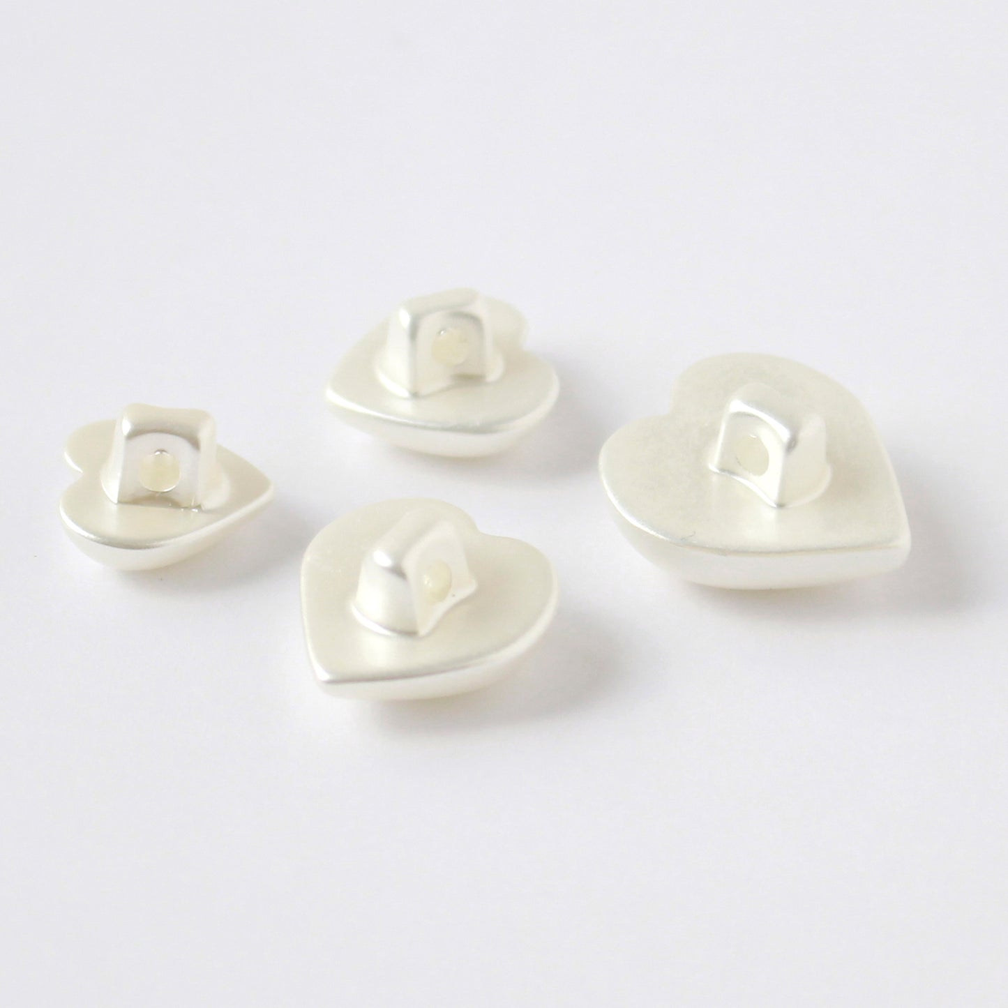 ハート型パールボタン 5個入 10mm～15mm 4サイズ LW4770