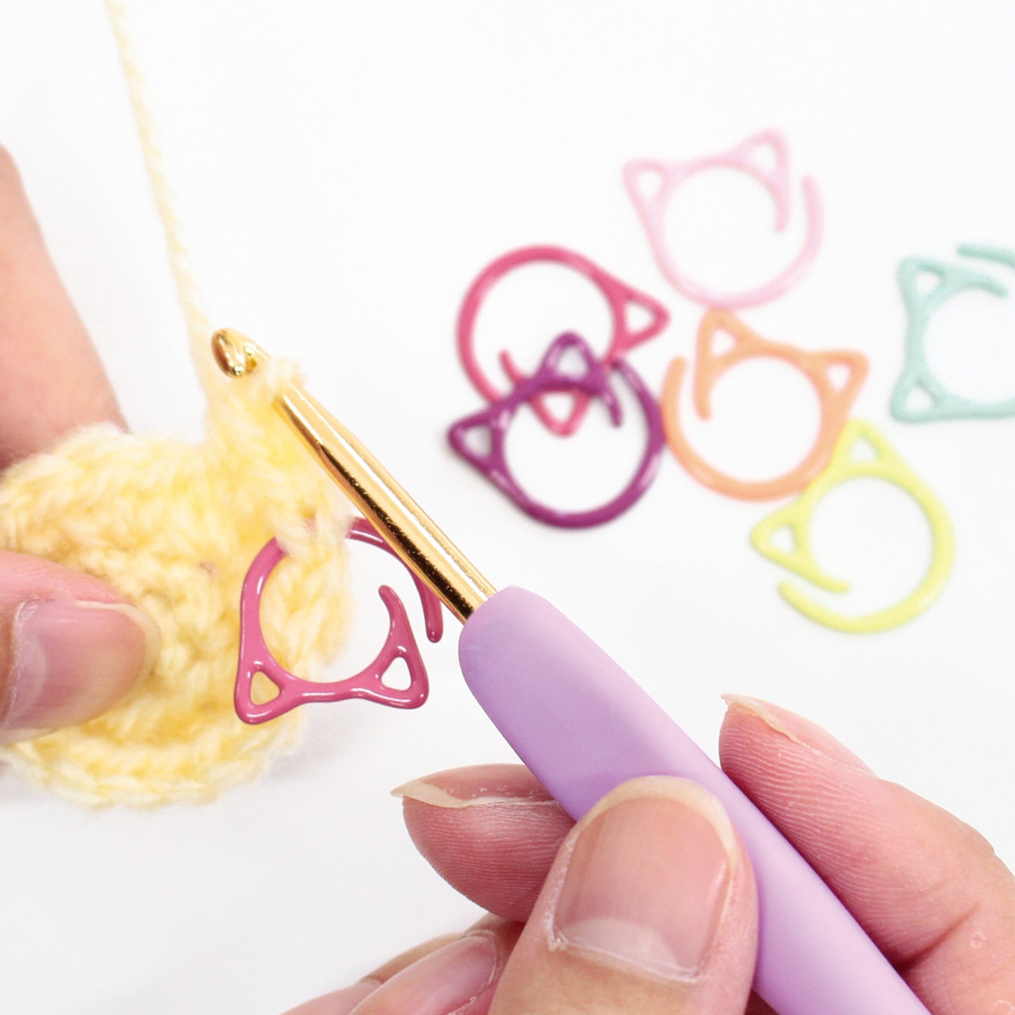 かぎ針向け・ニットマーカー キャット 猫 1.7×1.7㎝ 6色・各4個入 (袋) CKT22851