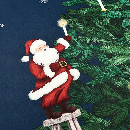 クリスマスツリーとサンタクロース タペストリーパネル カットクロス（オフホワイト／ネイビー）108×70cm