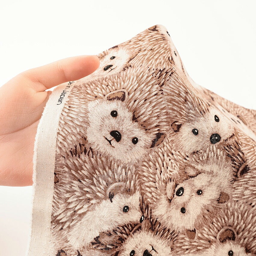 ハリネズミ柄 綿麻キャンバス生地｜30cm×110cm カットクロス