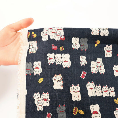招き猫と和モチーフ柄｜綿100％ツムギ生地［約110×50cm／ドビー織］