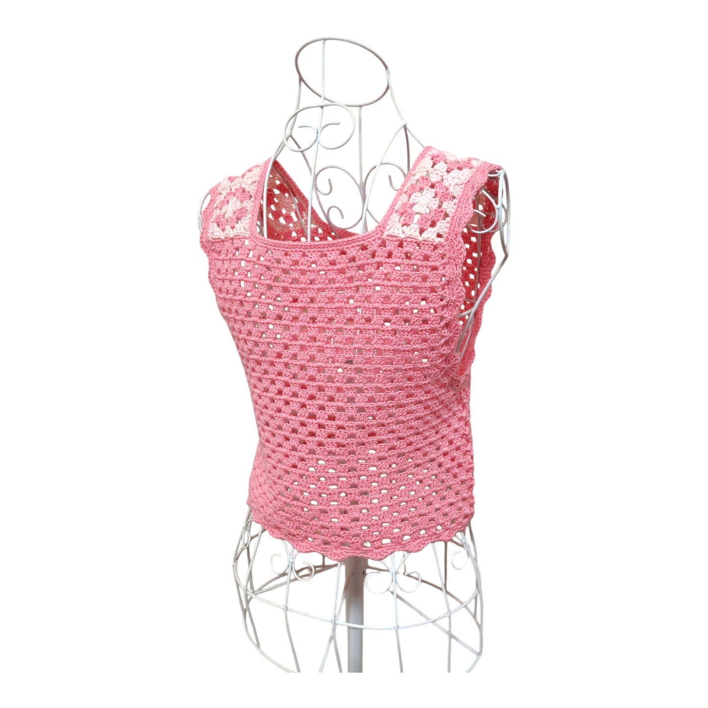 ハンドメイド クロッシェベスト（ピンクのグラニースクエア） レディース S〜M