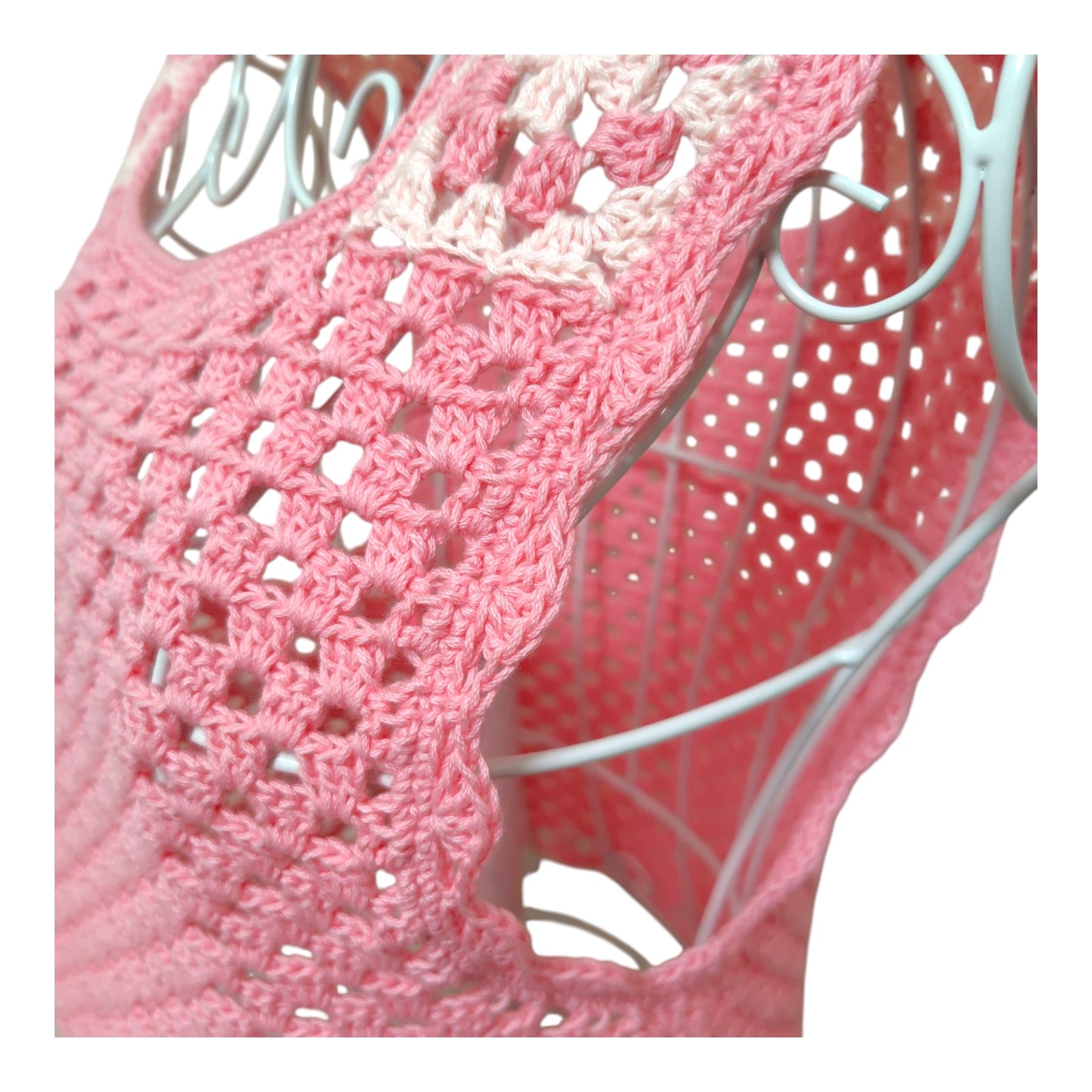 ハンドメイド クロッシェベスト（ピンクのグラニースクエア） レディース S〜M