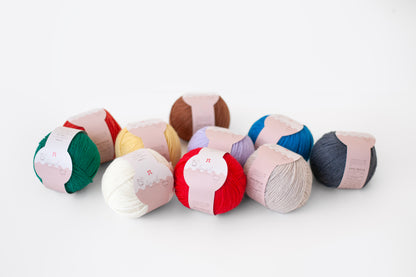 ハマナカ アルパニカ 並太毛糸 No.001 ベビーアルパカ50% ウール50% 30g玉巻（約140m）